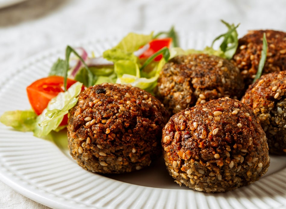 ALMÔNDEGAS DE AVEIA E CENOURA