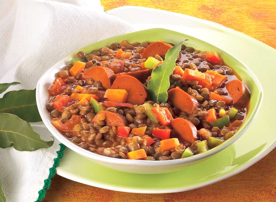 LENTILHAS ESTUFADAS COM CHOURIÇO VEGAN